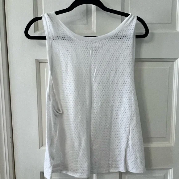 Beyond Yoga White Mesh Tank Top - Picture 2 of 2